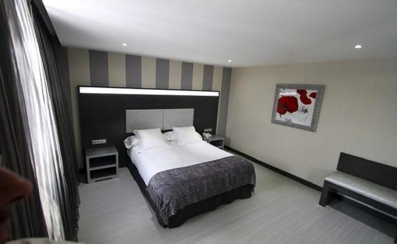 Hotel Adelma 오스나요 외부 사진